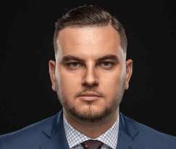 Štefan Mačák - Partner